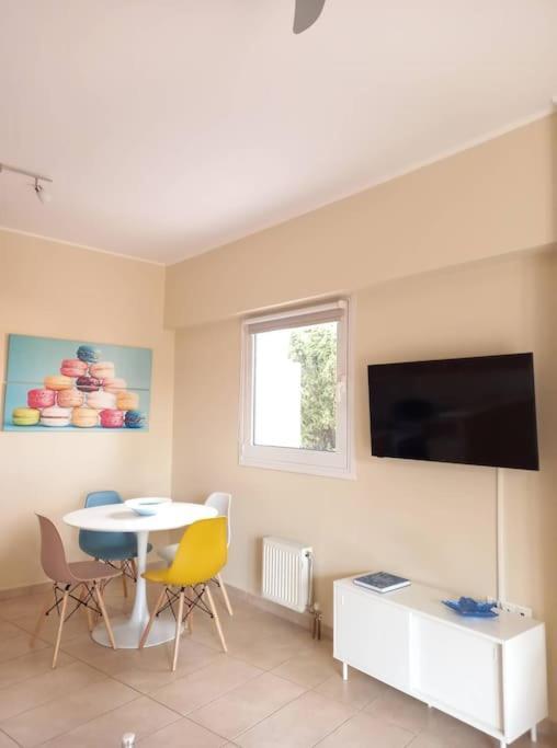 Blue -Spacious 1Bdr Corner Flat/Balcony/View Apartment Athens Exterior photo